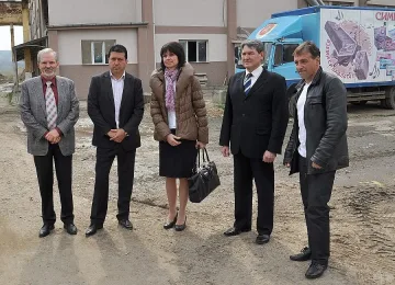 Лидер тръгва към парламента с работни места