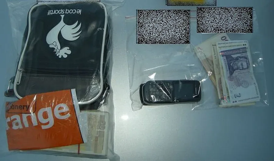 Трима хванати с 50000 фалшиви евро