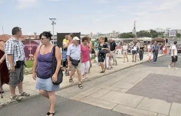 Изнасяме се за Великден