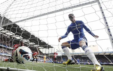 Официално: Висшата лига въвежда "Ястребово око" 