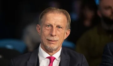 Почина голям германски треньор, отворил пътя на Бербатов на запад