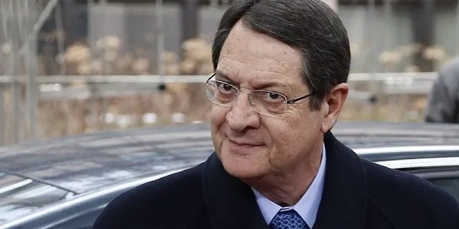 Разраства се политическият скандал в Кипър 