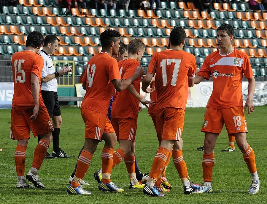 "Литекс" писа 6-ца на "Етър"