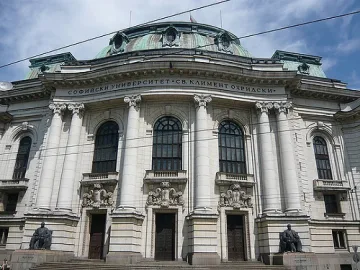 Алма матер остана най-евтиният вуз