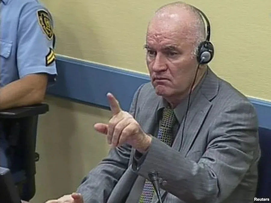 Изгониха Ратко Младич от съдебната зала в Хага