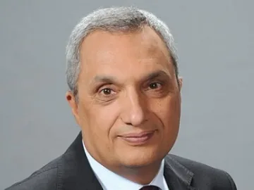 Костов притеснен за оставката на Йовчев