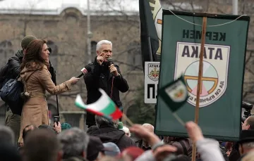 11 напуснаха "Атака" заради нови в листите