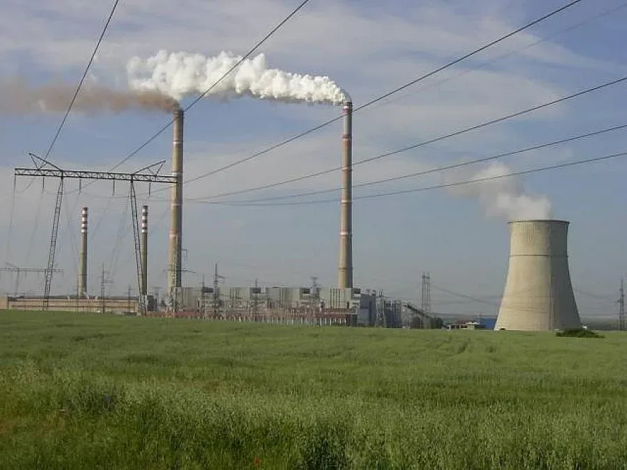 Ограниченията за производство на ток от АЕЦ и ТЕЦ остават