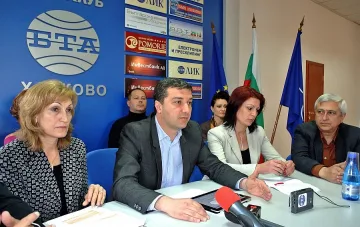 Драгомир Стойнев призова на дебат Делян Добрев