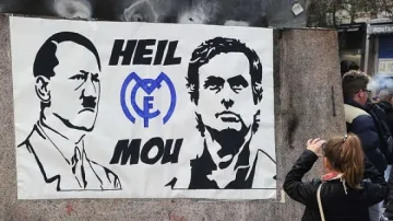 Наредиха Моуриньо до Хитлер