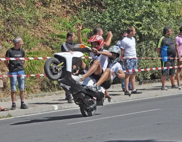 Рокер счупи крак след бягство от полицията