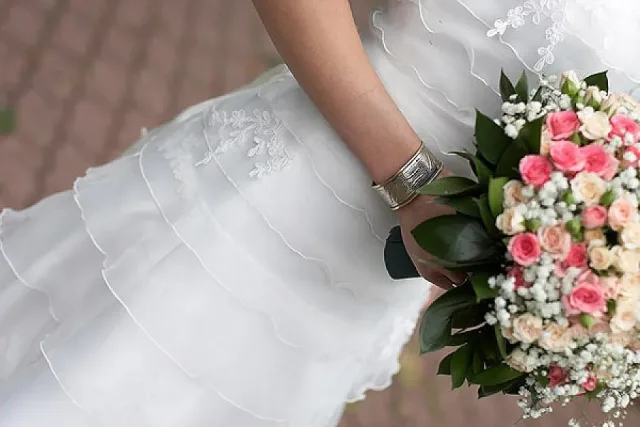 Триминутен брак! Жена се разведе моментално след сватбата си