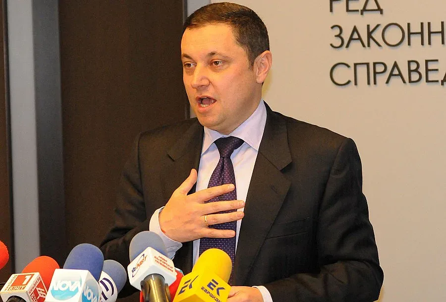 Яне: Има бг политици в "Офшорлийкс"