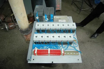 Мини с часовников механизъм