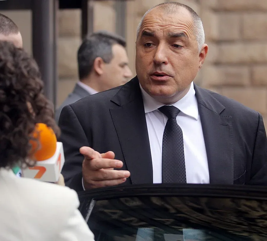 Месут Йълмаз дава рамо на ГЕРБ