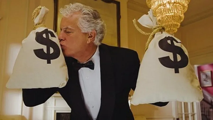 Трима от Варна с доход над един милион лева