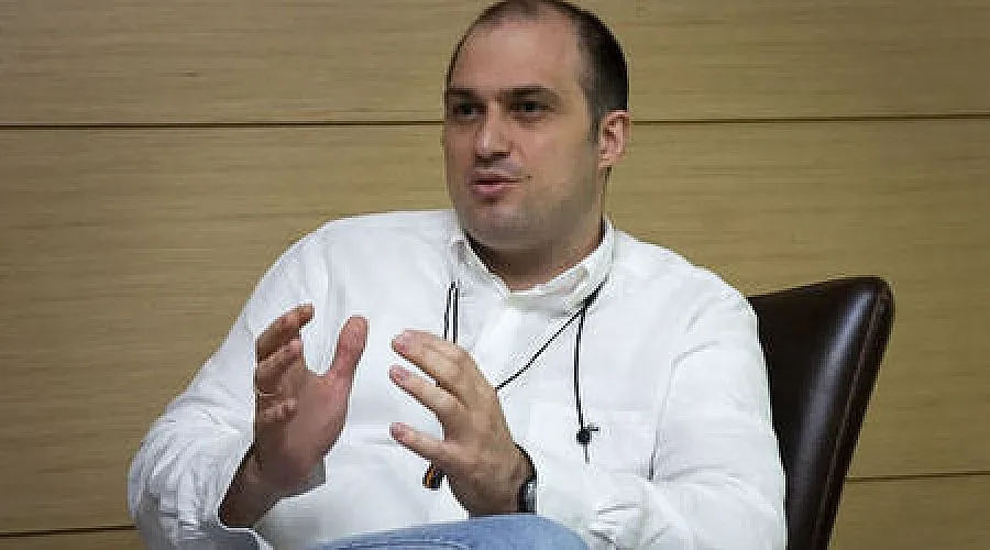 Колапс на енергийната система до дни