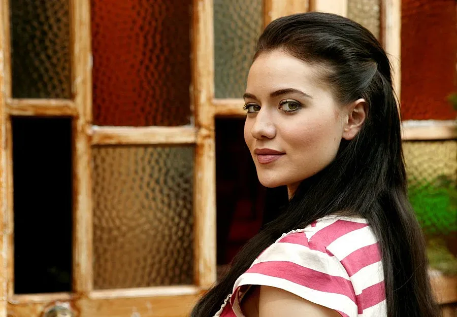 Звезда от "Листопад" разцепи "Галатасарай"