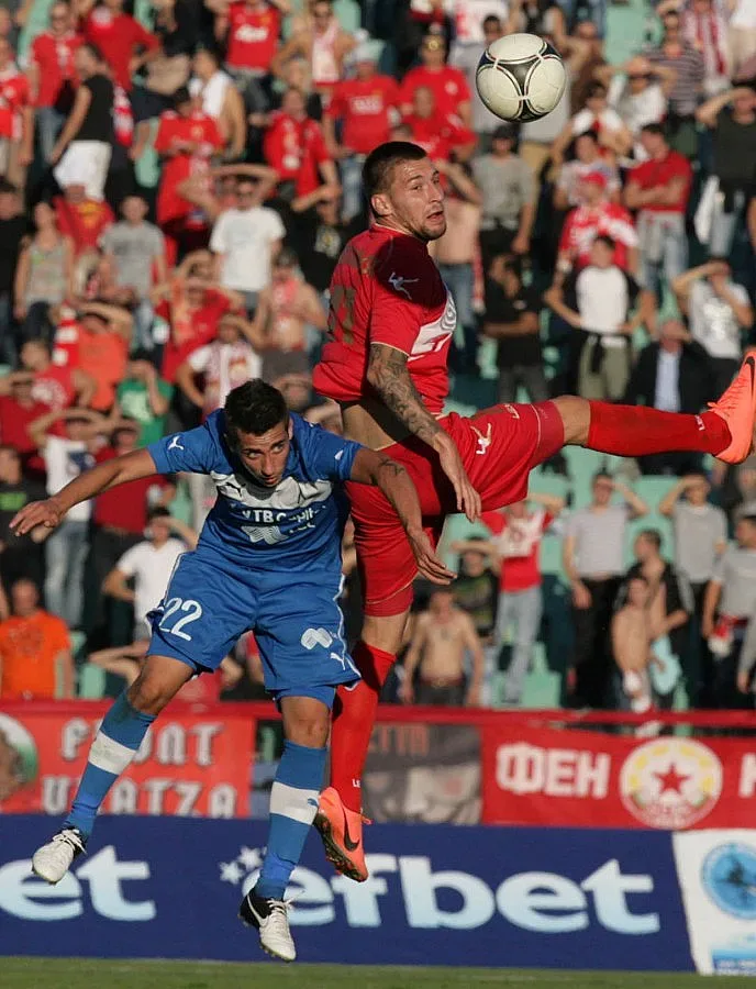 Хулиган от ЦСКА заяде грандовете