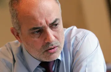  Спрягат Тотю за министър 