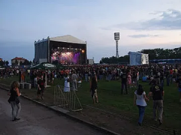 Рок-фестът в Каварна се презентира и от румънски сайт