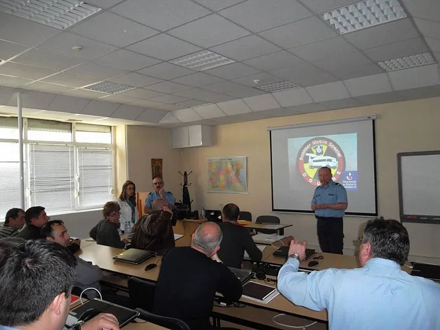 Французи учат родни митничари да четат рентгенови изображения