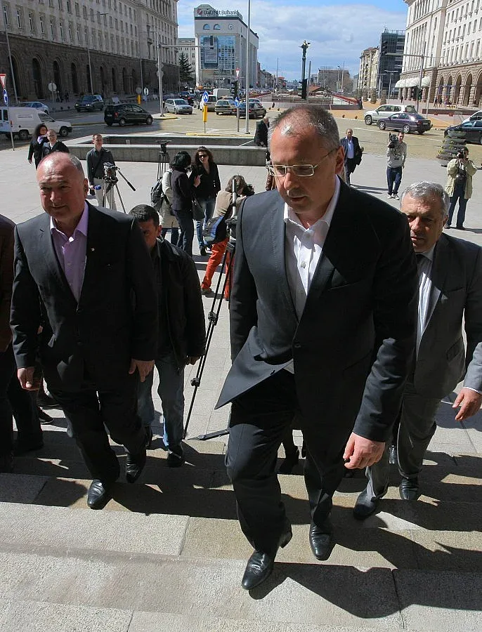 Сергей зачеркна вицето на Жан