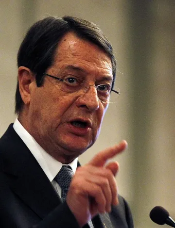 Анастасиадис обеща разследване на всеки теглил активи