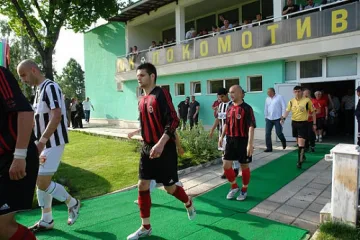 Извадиха "Локо" (Мездра) от "В" група