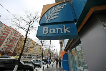 Паника в банките обзе и Румъния