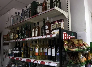 Храни, пиене и цигари помпат инфлацията