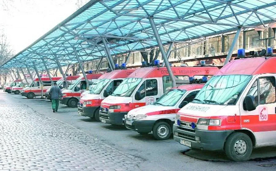 Линейките ни карат в 6 болници