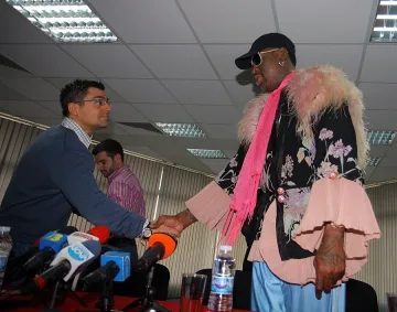 Денис Родман иска пица и мацки