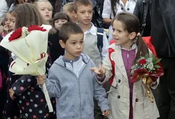 Режат първолаци заради занимални