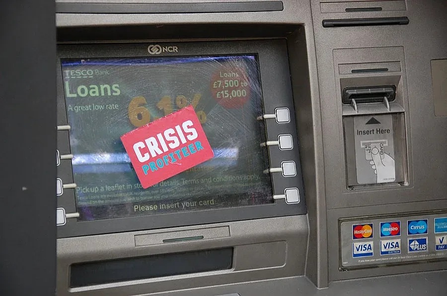 Бизнесът взима по-малко заеми