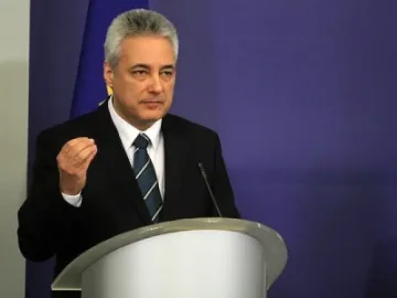 Райков: Няма да правя чистки