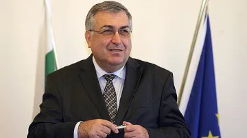 Проф. Близнашки: Радев влезе грубо при срещата с Кожарева, тя не трепна