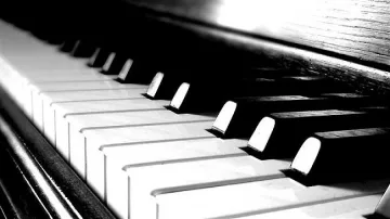 „Приказки за четири ръце“ събира класа и виртуозността на младите пианисти