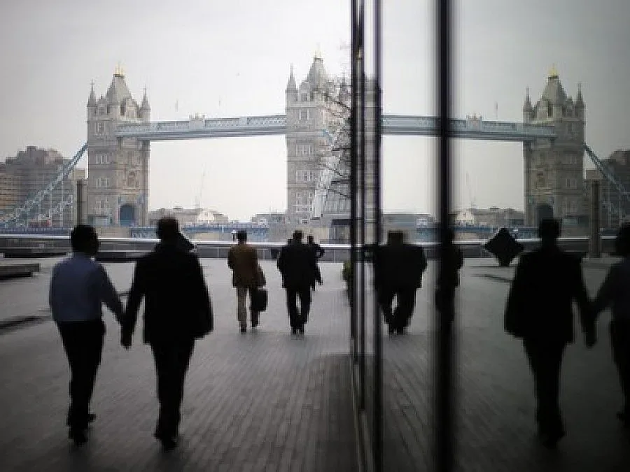 Българи и румънци без безплатен доктор на Острова