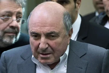 Борис Березовский се самоуби