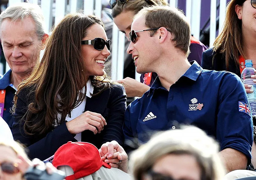 Кейт раздели Острова