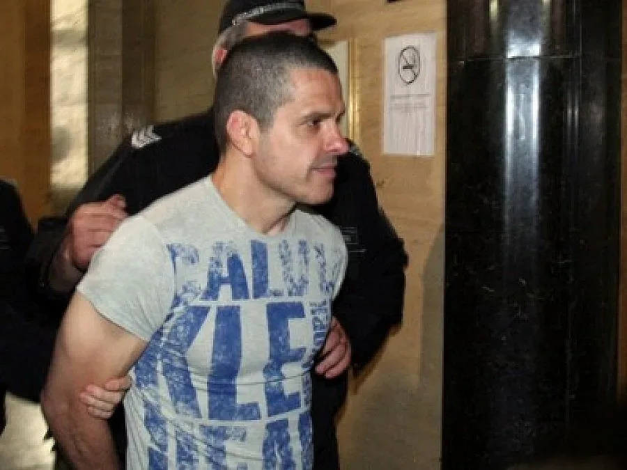 Брендо - мозък на пирамида за Е26 млрд.