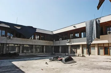 Ураган отнесе покрива на митница