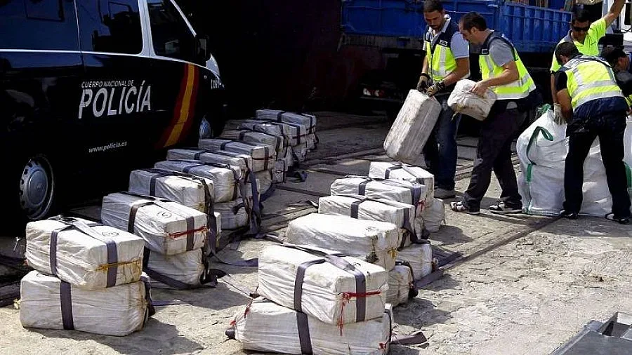 Закопчаха нашенец с 590 кила кока в яхта