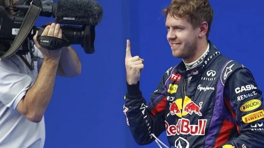 Фетел тръгва пръв в Малайзия