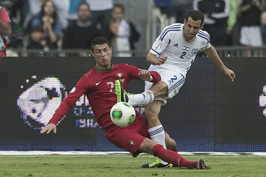 Португалия измъкна 3:3 в 90-ата мин