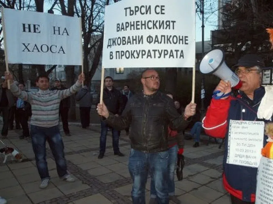 Марешки при бунтарите във Варна