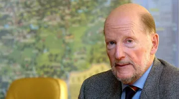 Царят защити Марин Райков