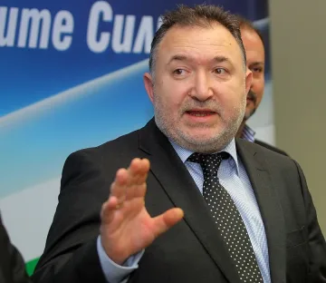 СДС иска среща с Марин Райков