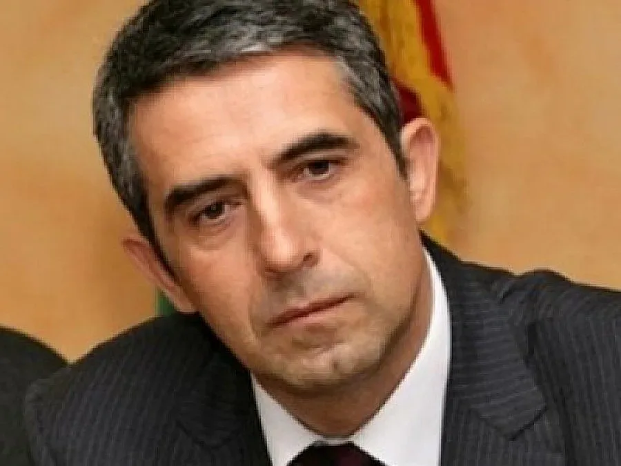 Отговорни политици срещу партизанските игри